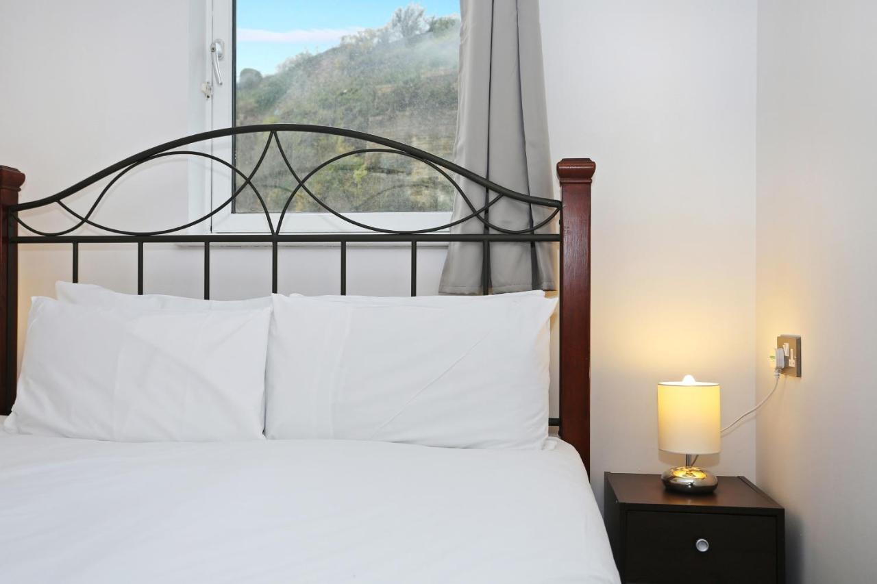 Altido 2Br Apartment With Free Parking, Near The Royal Mile エディンバラ エクステリア 写真