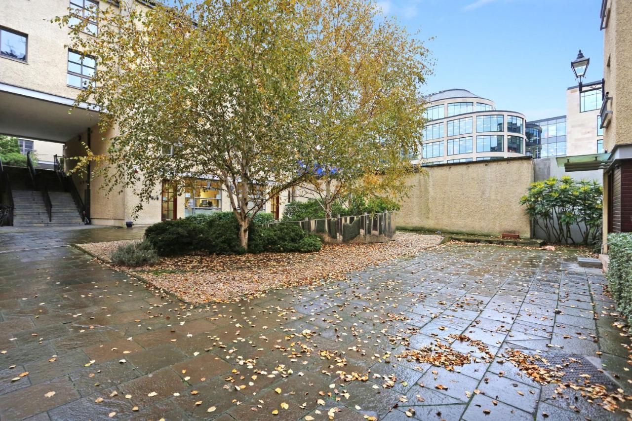 Altido 2Br Apartment With Free Parking, Near The Royal Mile エディンバラ エクステリア 写真
