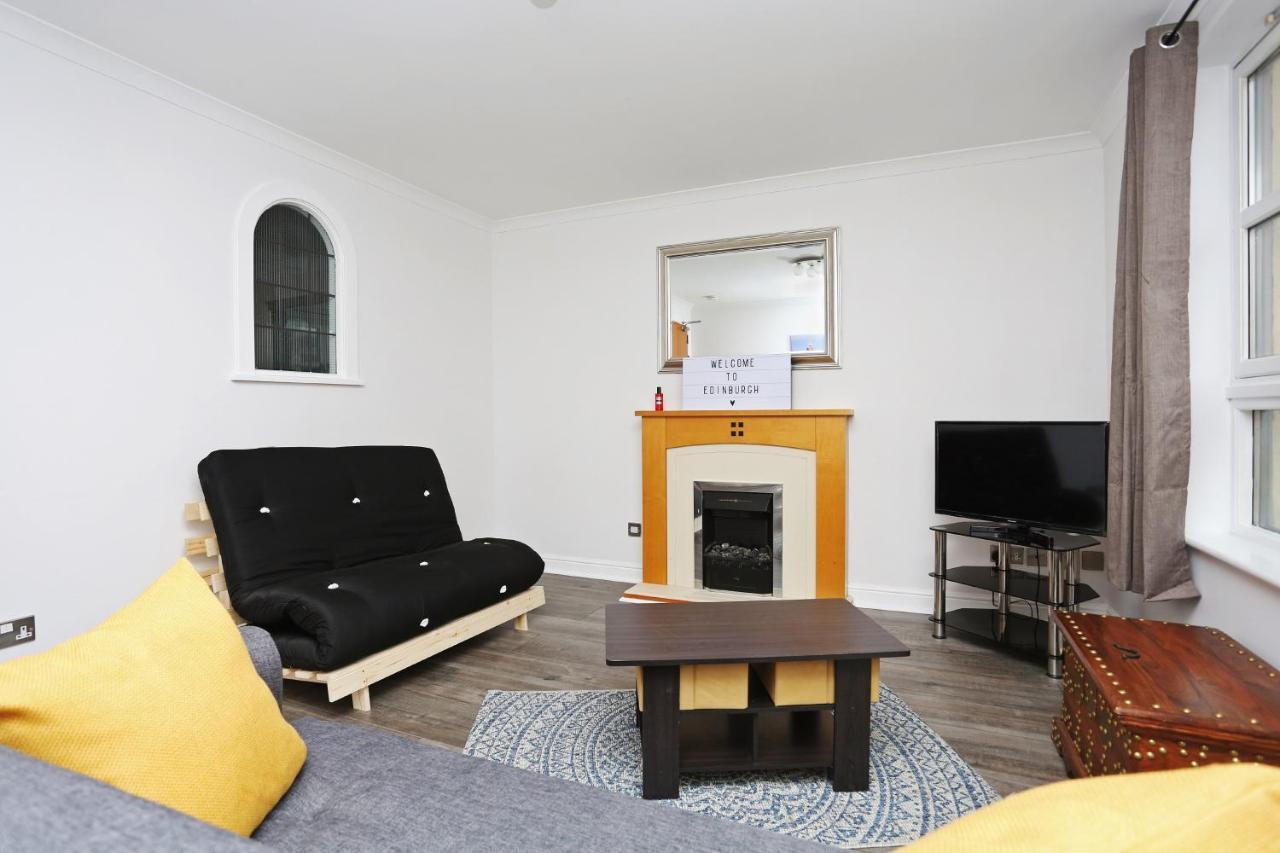 Altido 2Br Apartment With Free Parking, Near The Royal Mile エディンバラ エクステリア 写真
